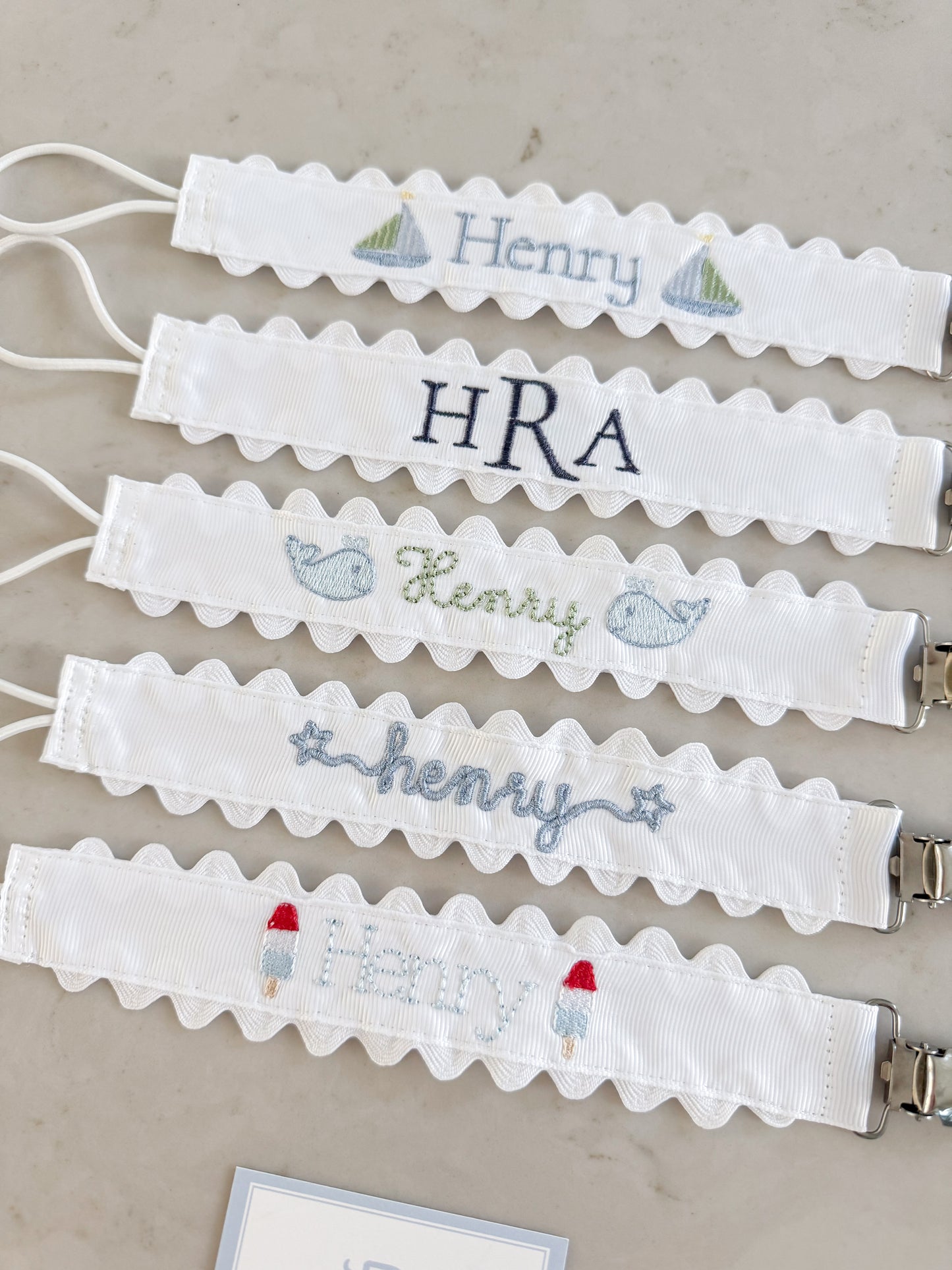 Scalloped Pacifier Clip