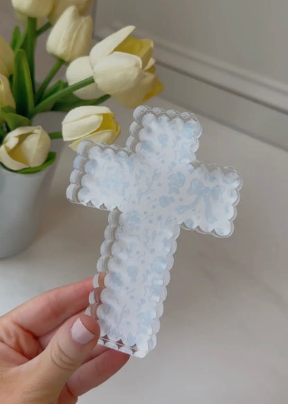Scalloped Acrylic Cross