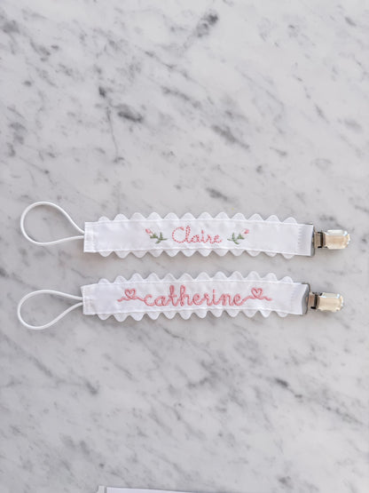 Scalloped Pacifier Clip