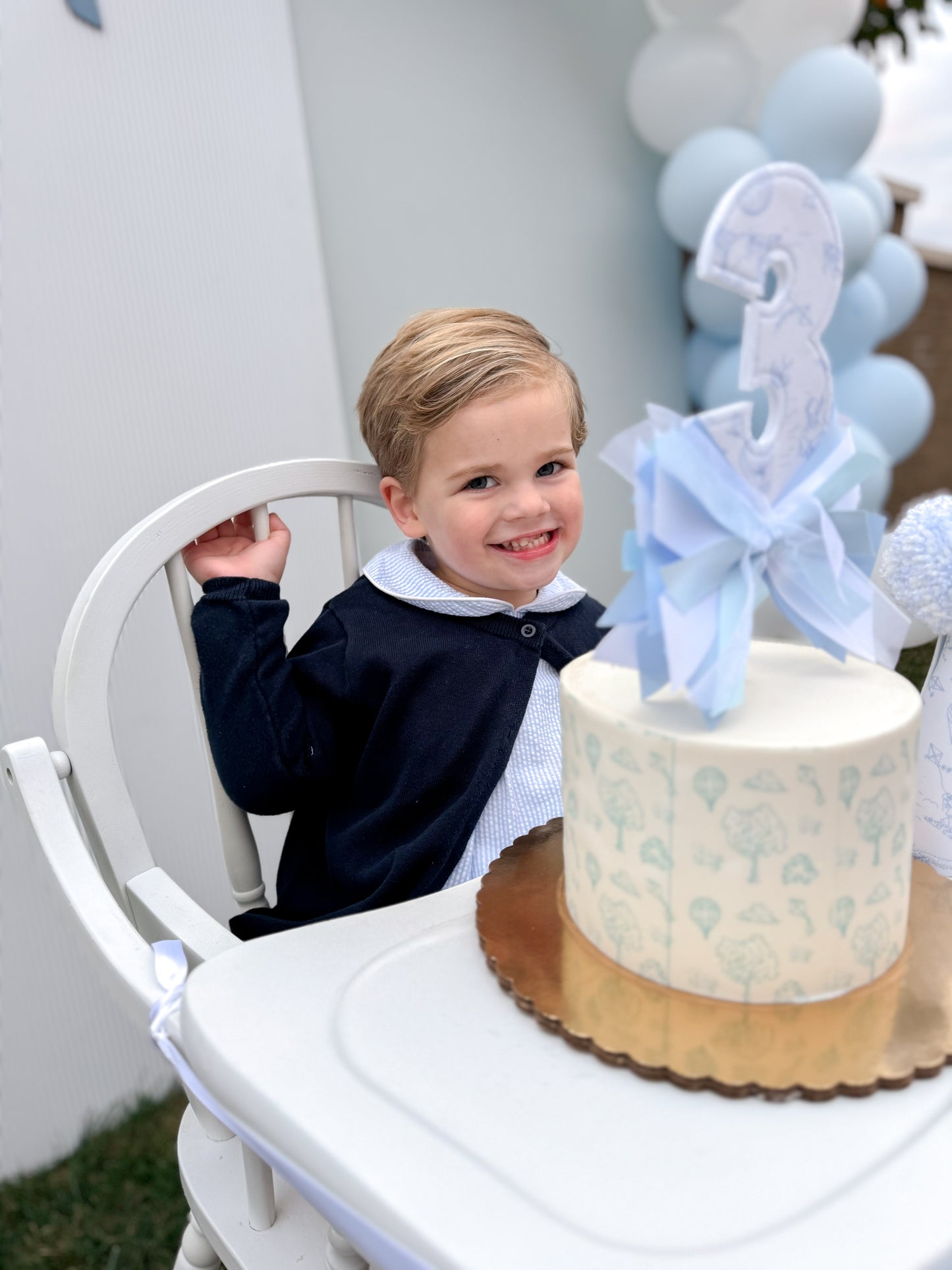White Wooden High Chair - RENTAL