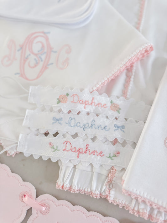Scalloped Pacifier Clip
