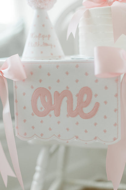 Dainty Scattered Bows Party Suite