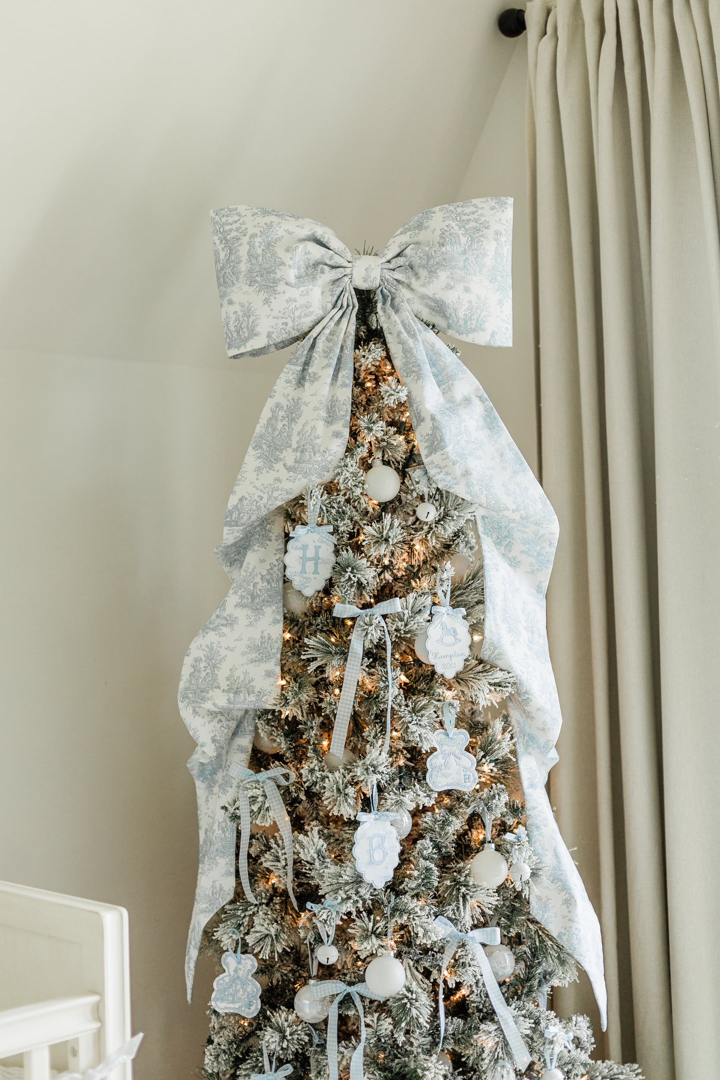 Tree Topper Bow- Grande